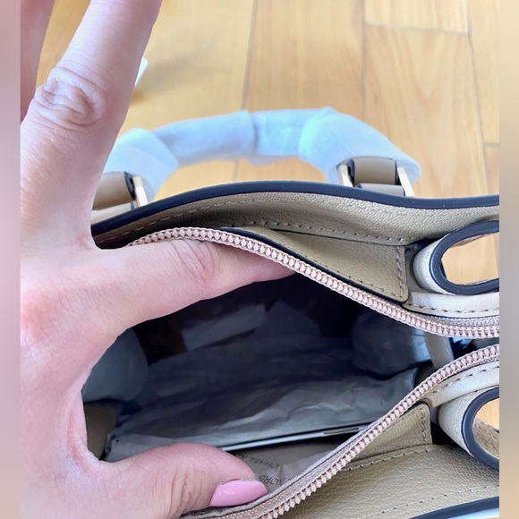 SALE 💛 Michael Kors | Extra small Hamilton bag - Picture 7 of 10